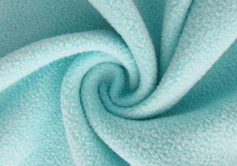 摇粒绒外套夹克定制是什么面料 摇粒绒面料的优缺点