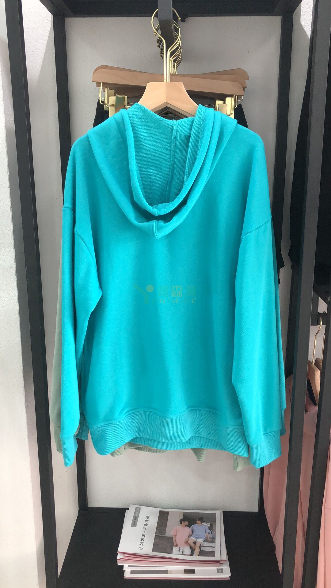 落肩连帽卫衣(带兜)(图7)