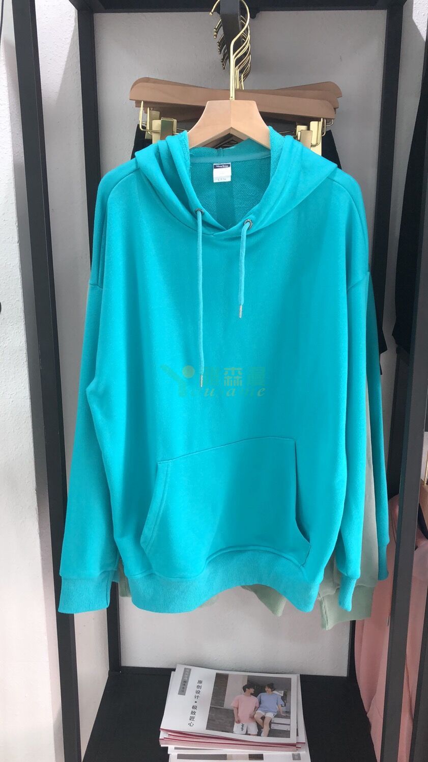 落肩连帽卫衣(带兜)(图8)