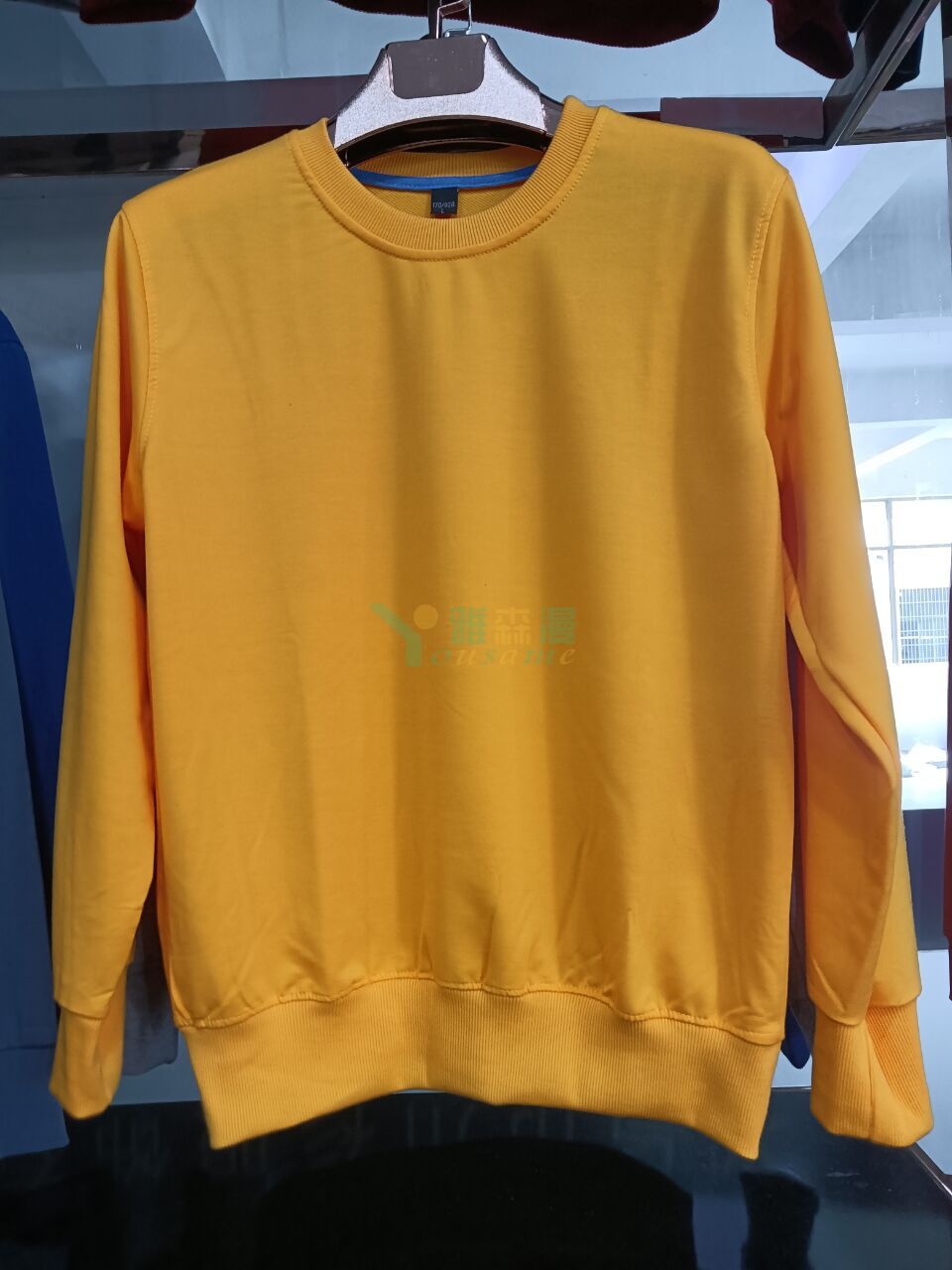 嘻哈落肩开叉卫衣(图6)