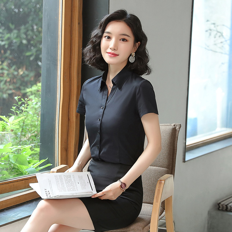 暗扣V领短袖衬衫（女）(图1)