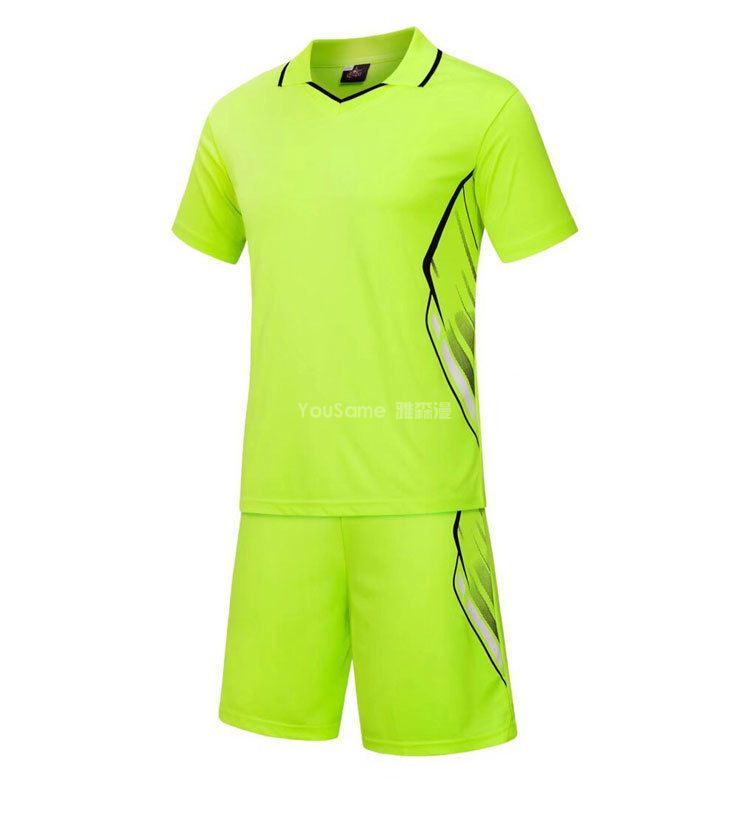 男款足球服(图1)